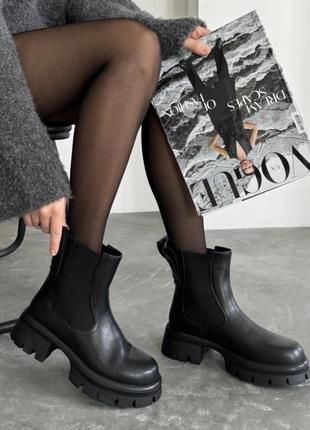 Ботинки на массивной платформе