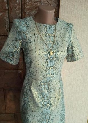 Девочки,рик змеи!! это платье как раз на новогодние праздники.размер 40-44.стрейч.