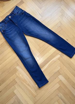 Джинсы для девочки 9-10 лет 134-140 зауженные