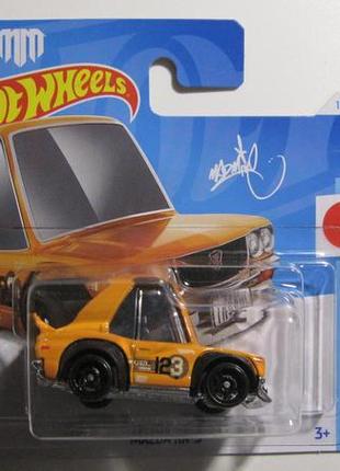 Машинка hot wheels mazda mx-5