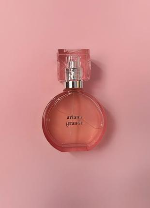 Парфуми thank u, next від  ariana grande.
