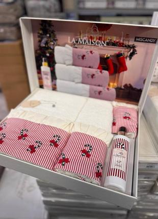 Подарунковий набір рушників з ароматом для дому