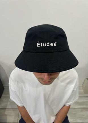 Панама études