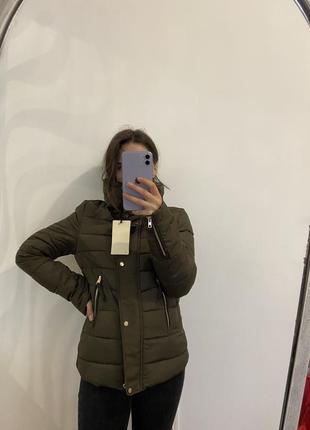Короткий пуховик bershka xs