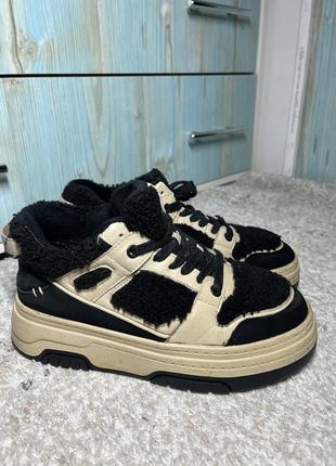 Зимові кросівки