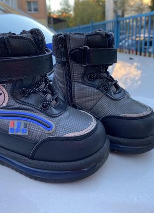 Зимние ботинки