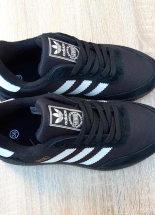 Женские кроссовки adidas iniki черные на черной5 фото