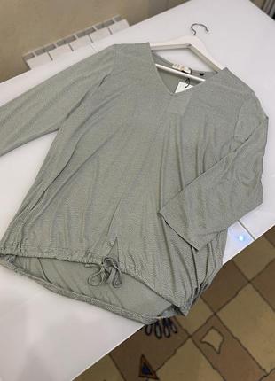 Новая женская кофточка