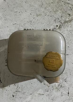 Бачок розширювальний 13127129 gm opel
