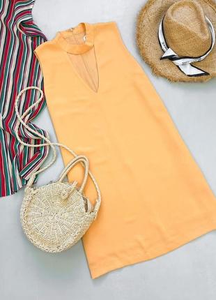 Женское платье прямого кроя