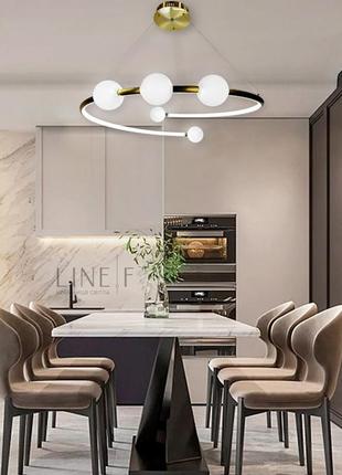 Дизайнерська латунна led люстра з акриловими кульками ø 80 см