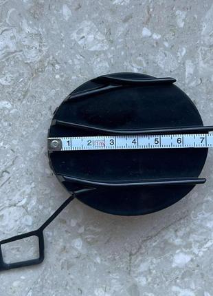 Toyota yaris iii grmn 17-20 заглушка буксирувального гаку 52127-0db20
