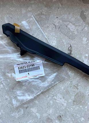 Утеплювач до скла toyota corolla verso протектор крила правий 53823-02190