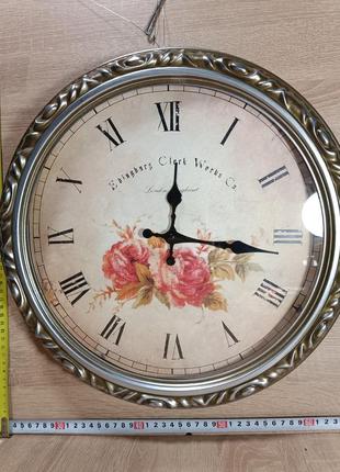 Годинники настінні круглі класичні