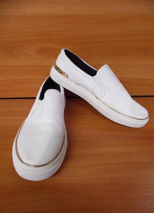 Слипони river island
