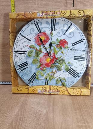 Годинники настінні круглі класичні