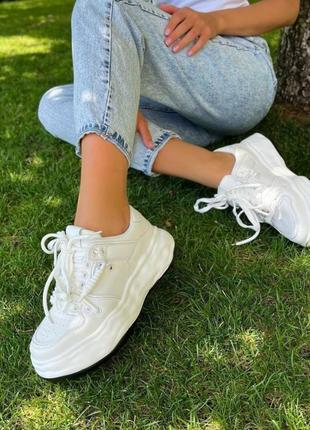 Белые женские кроссовки кеды на утолщенной подошве из натуральной кожи кожаные кроссовки кеды