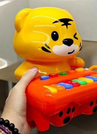 Інтерактивна іграшка "little tiger piano" (23 см) 2