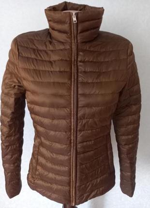 Трендовий шоколадний пуховик zara