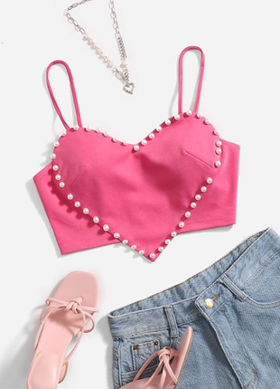 Shein топ кроп на бретельках з асиметричним подолом та перлинним декором у формі серця