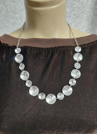 Цепочка с кристаллами бюджирия.