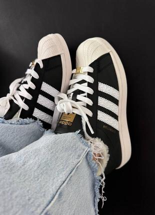 Adidas superstar black/white vintage
winter fur