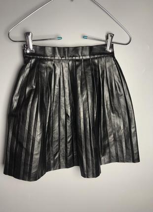 Юбка из эко-кожи plt