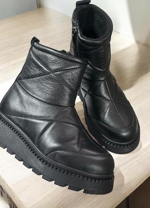 Зимові шкіряні сапожки короткі