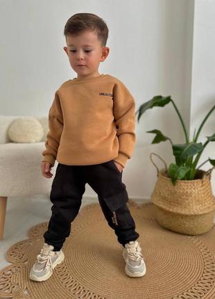 Стильний тепленький костюмчик на хлопчика zara