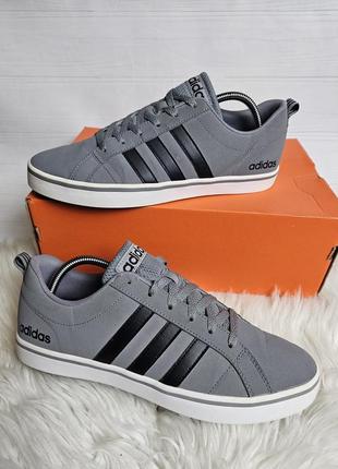 Кросівки adidas 43 розмір