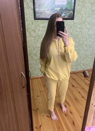 Спортивний костюм