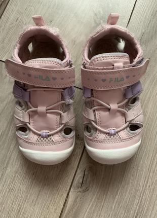 Фирменные крутые сандалии