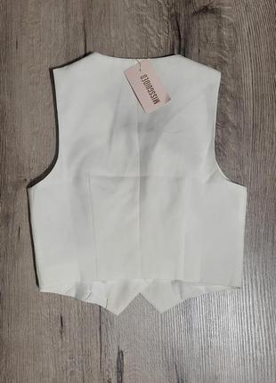 Жилет на пуговицах missguided/белый классический жилет/жилетка6 фото