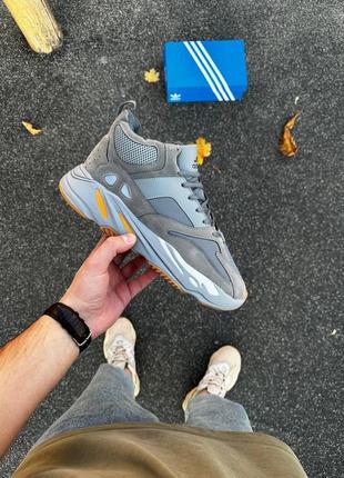 Мужские зимние кроссовки  adidas yeezy boost 700
