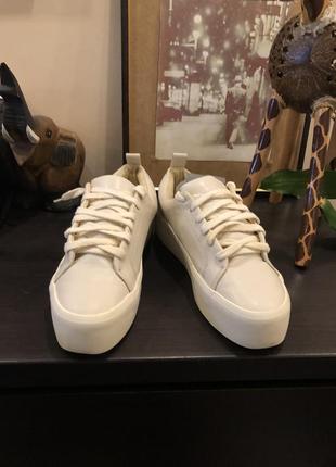 Кеды zara на высокой подошве
