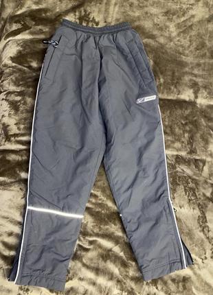Дуже теплі фірмові штани.