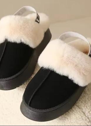 Чорні короткі угги з хутром та резинкою