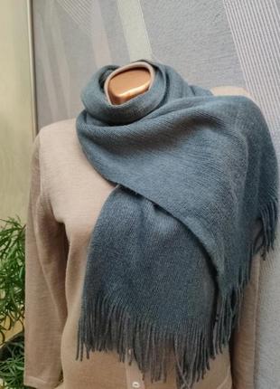 Красивый мягкий шарфик с кистями