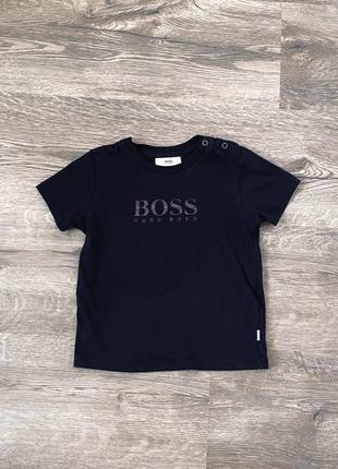 Чорна футболка hugo boss з великим логотипом на 1.5 роки
