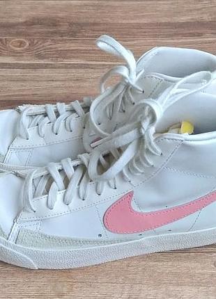 Кроссовки nike blazer mid '77 vintage. размер 36.