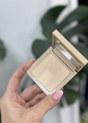 Пудра bobbi brown nude finish illuminating compact powder