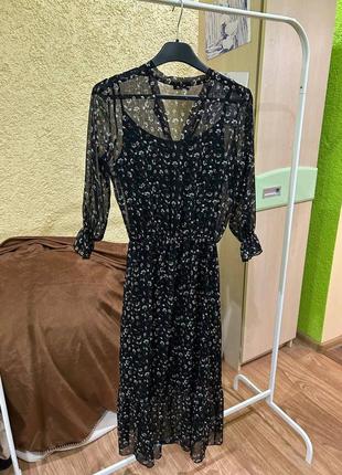 Довга жіноча сукня з квітковим принтом2 фото