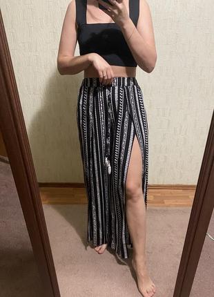 Брюки с разрезами