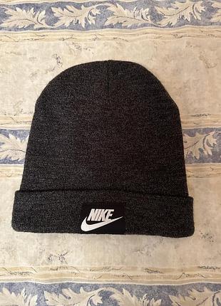 Шапка nike