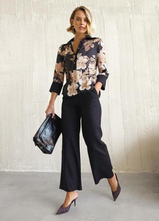 Костюм жіночий.