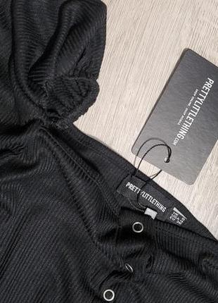 Черное боди в рубчик с длинными рукавами prettylittlething/с объемными плечами/с квадратным вырезом4 фото