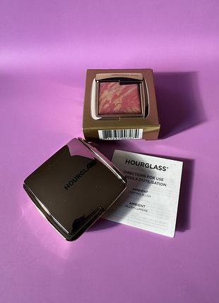 Рум'яна Makeup Revolution румяна (luminous flush) 1.3 g3 фото