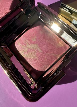 Рум'яна Makeup Revolution румяна (luminous flush) 1.3 g2 фото