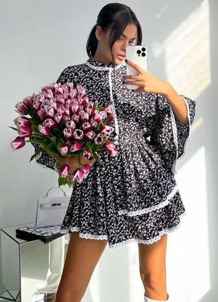 Нове жіноче плаття