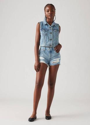 Женские джинсовые шорты 501 levi's с рваными деталями